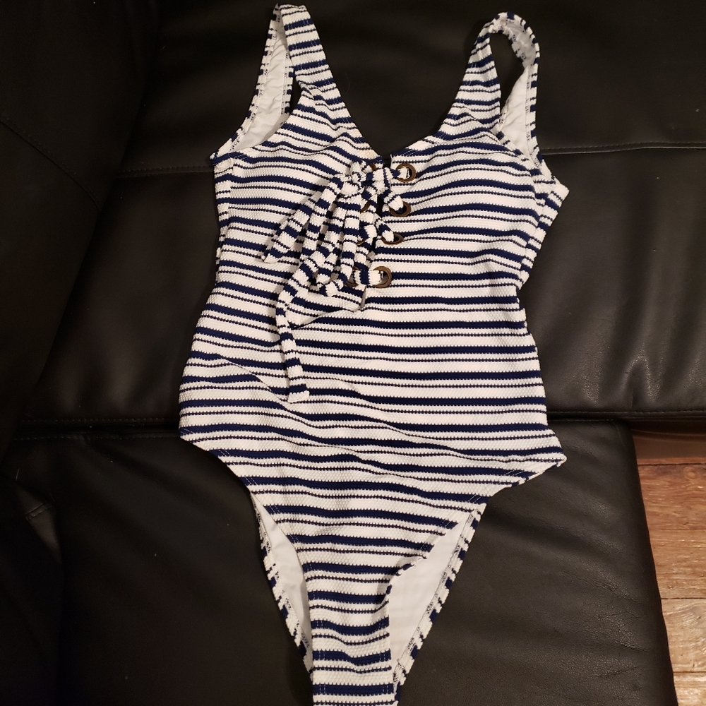 One piece swimsuit